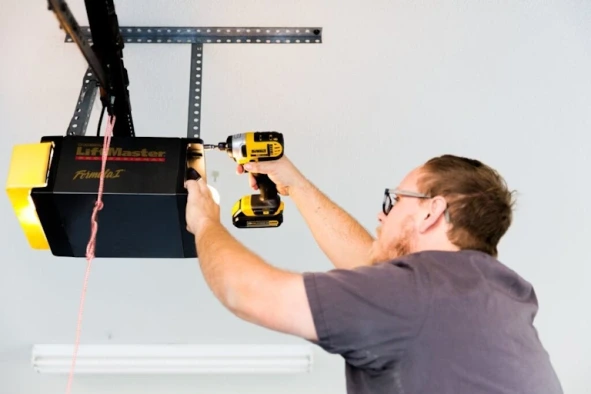 Garage-door-opener-repair-queen-creek-az